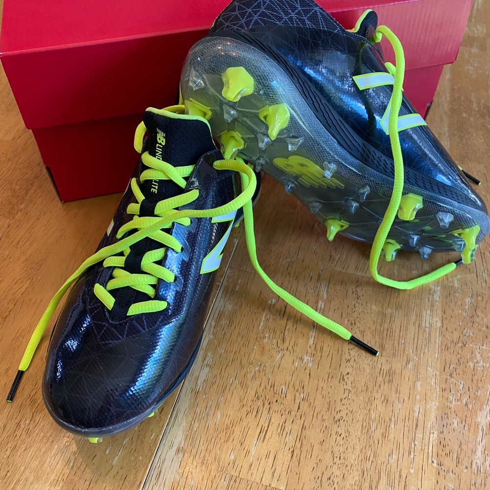 Boys New Balance Baseball Cleats